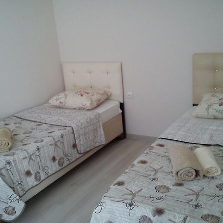 C.C Home Suit Apart 埃迪尔内 外观 照片