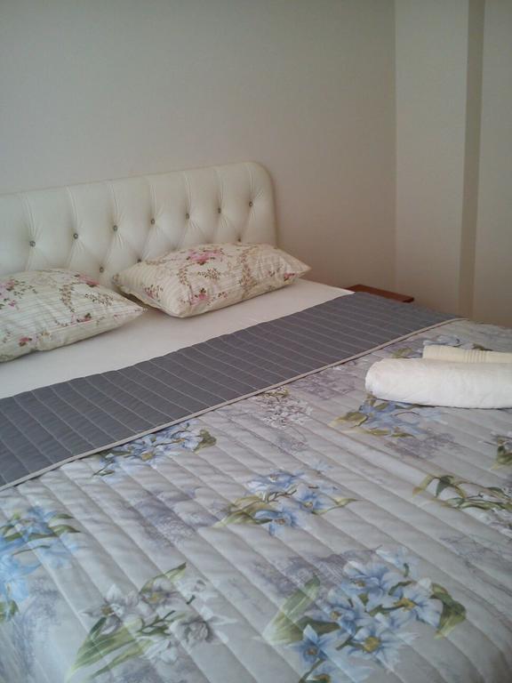C.C Home Suit Apart 埃迪尔内 外观 照片